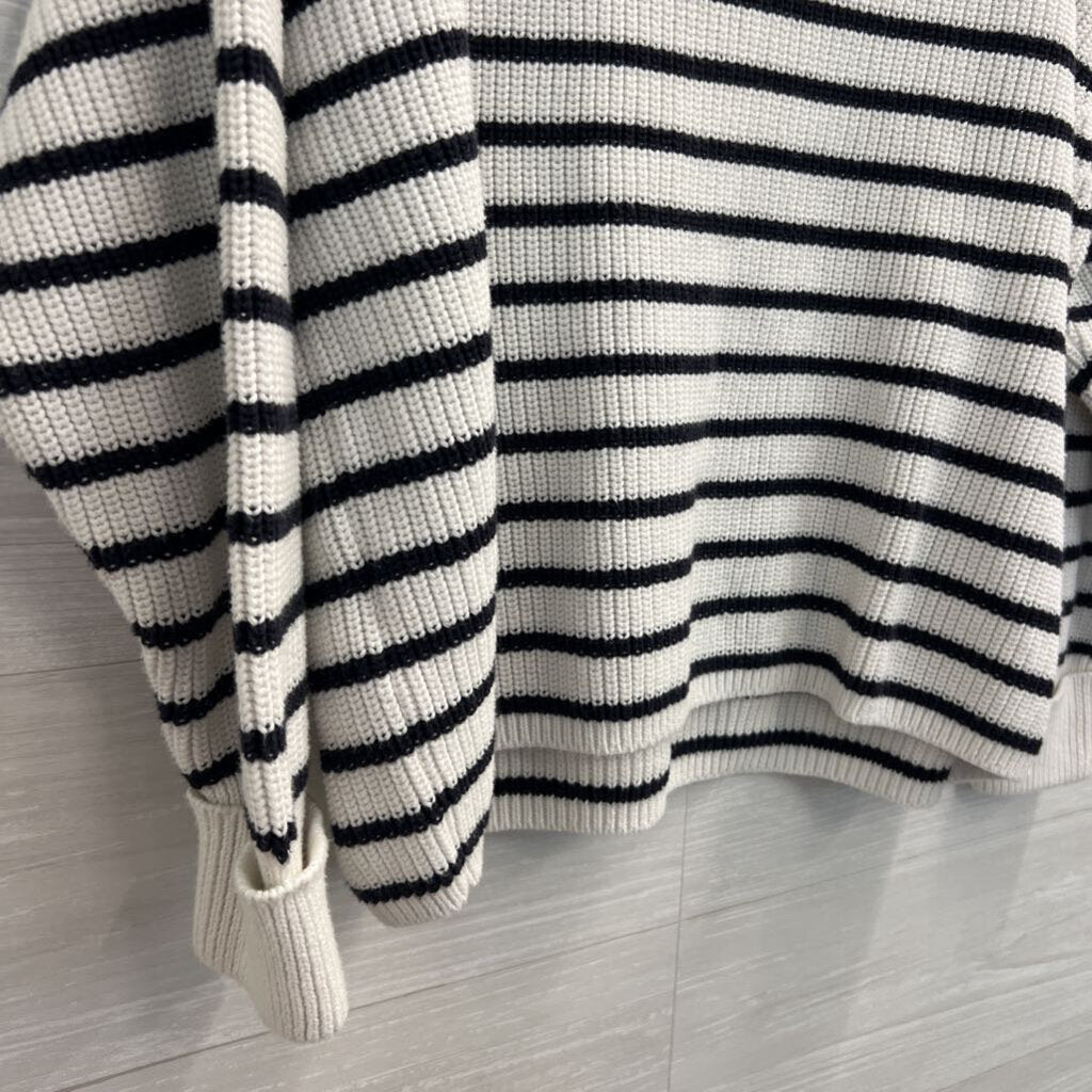 French Connection White/ Black Striped Knit Long Sleeve Sweater Top Small