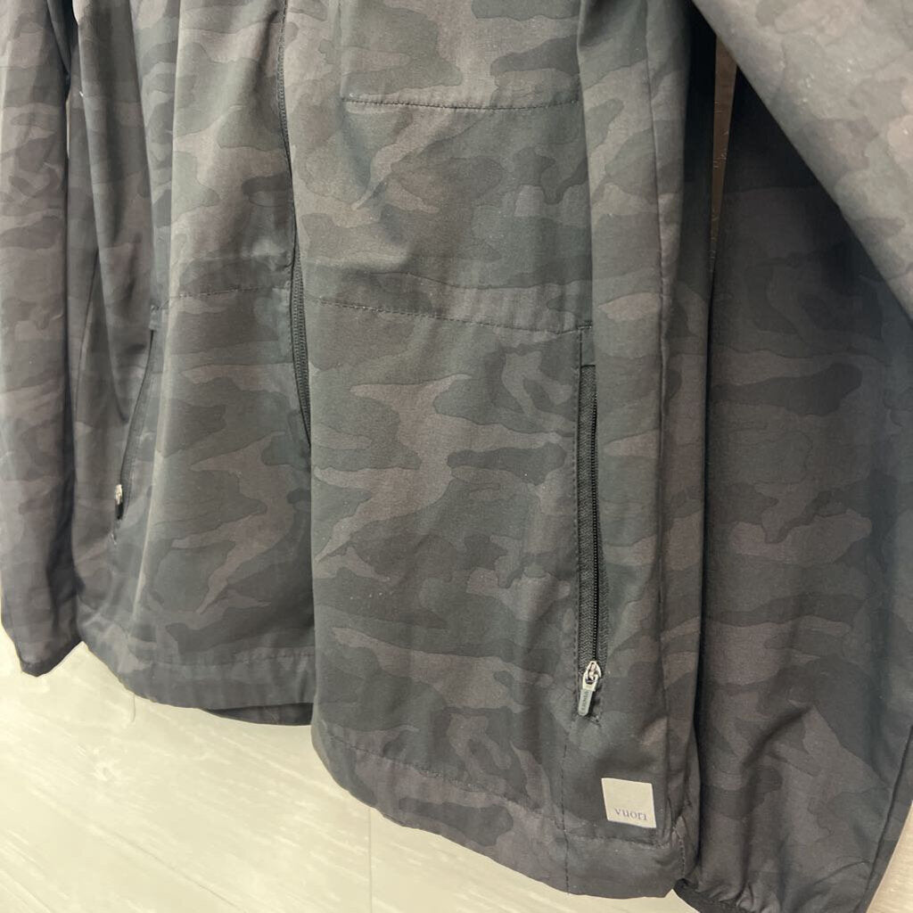 Vuori Lightweight Black Camo Jacket