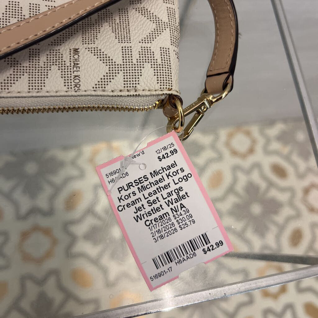 Michael Kors Cream Leather Logo Jet Set Large Wristlet Wallet