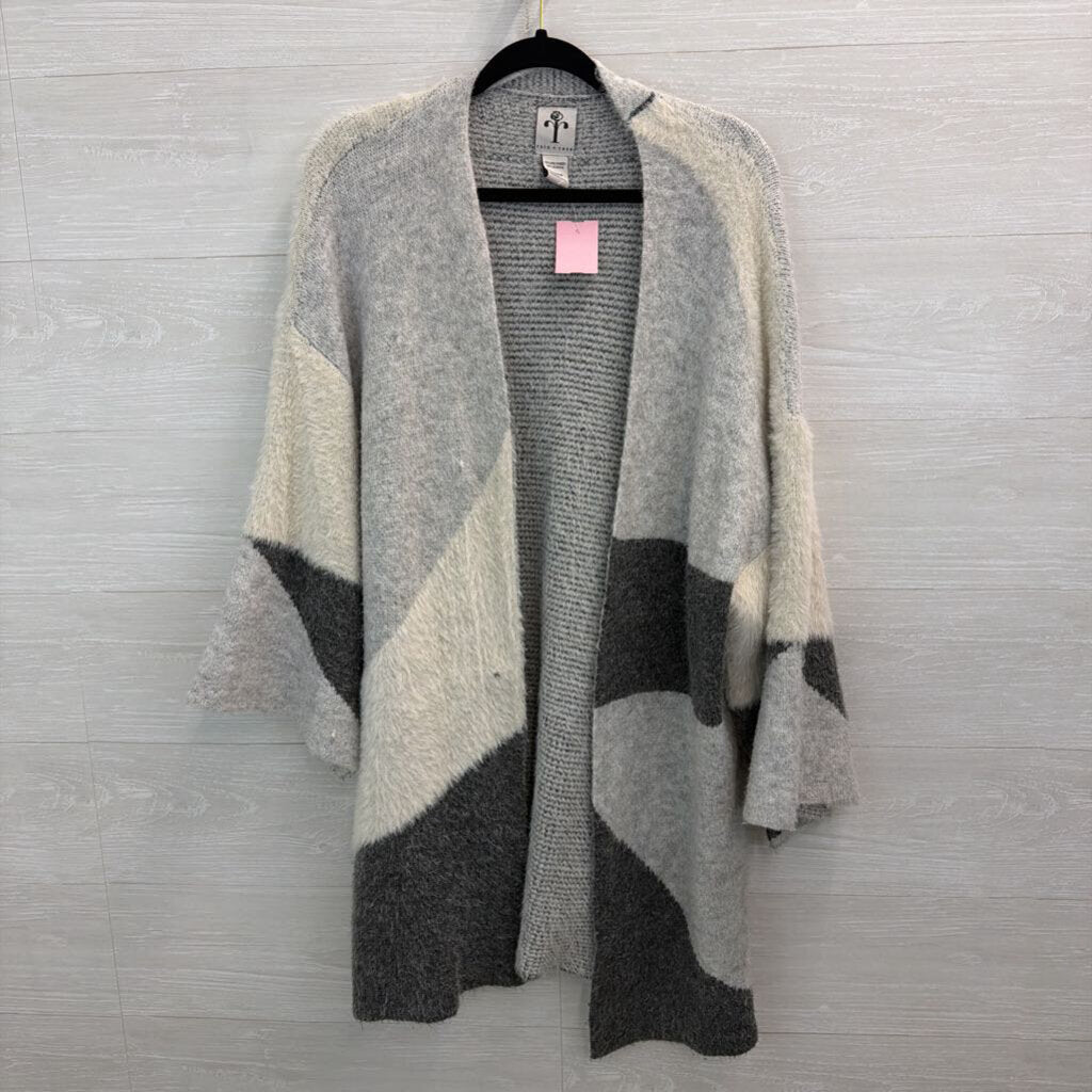 Rain and Rose Grey Soft Fuzzy Patchwork Knit Open Front Cardigan Medium