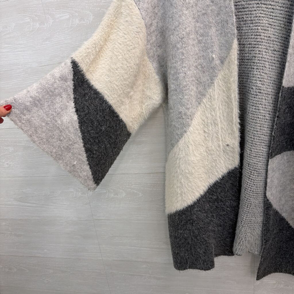Rain and Rose Grey Soft Fuzzy Patchwork Knit Open Front Cardigan Medium