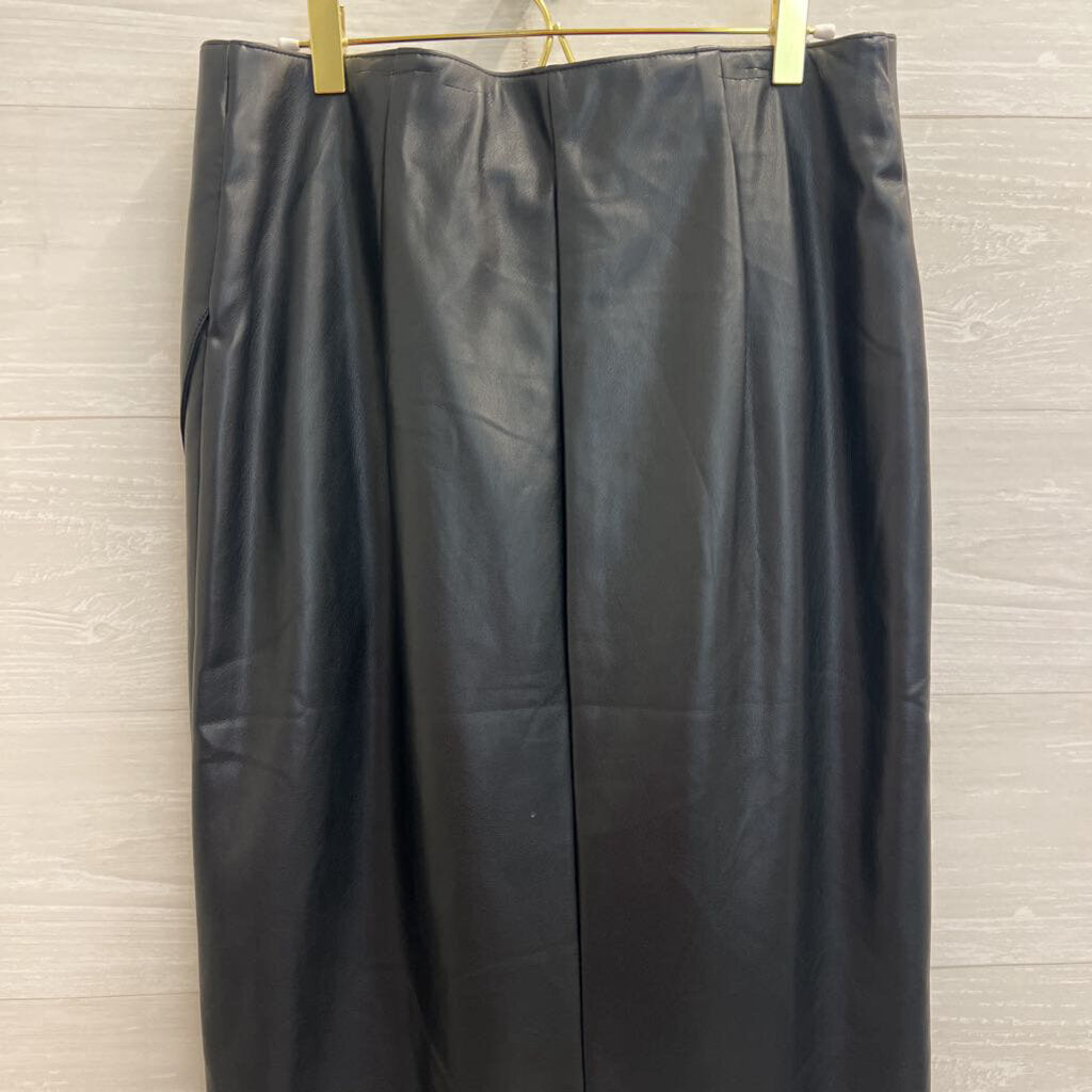 Black Faux Leather Black Midi Skirt Medium
