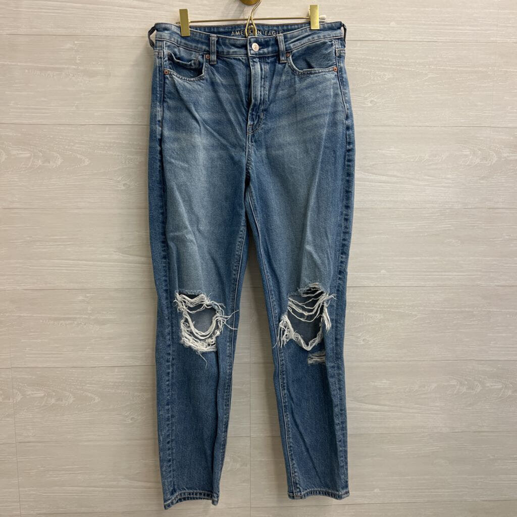 American Eagle Medium Wash Distressed Mom Jeans8