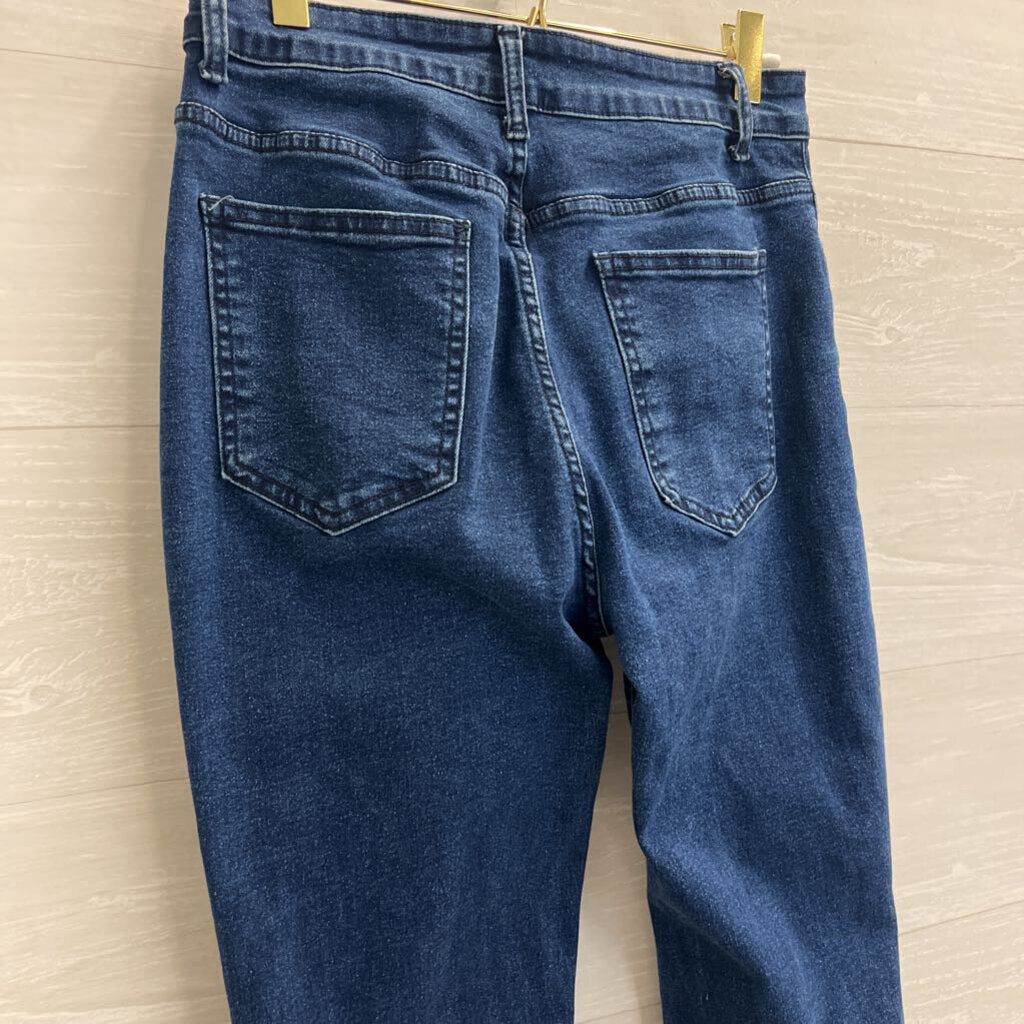 Dark Wash Flare Leg Jeans Medium