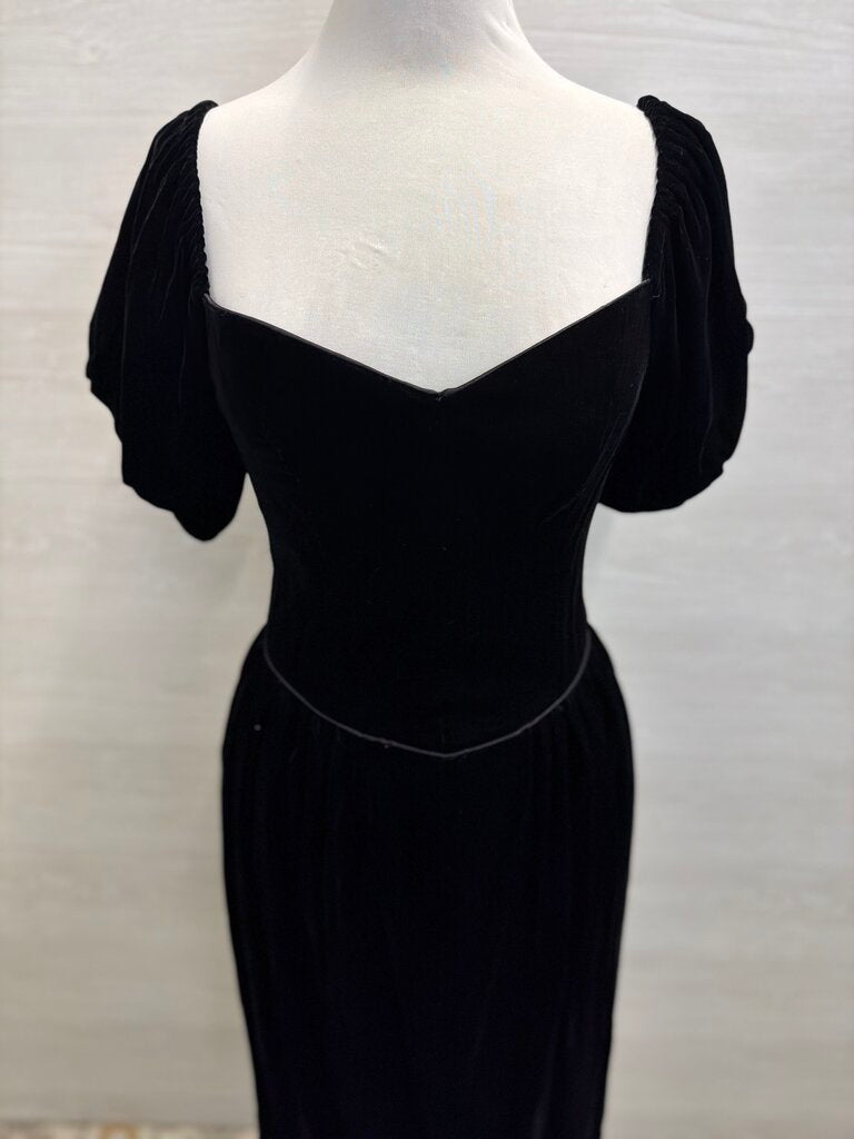 Vintage Niki Black Velvet Short Puff Sleeve Midi Formal Dress 7/8