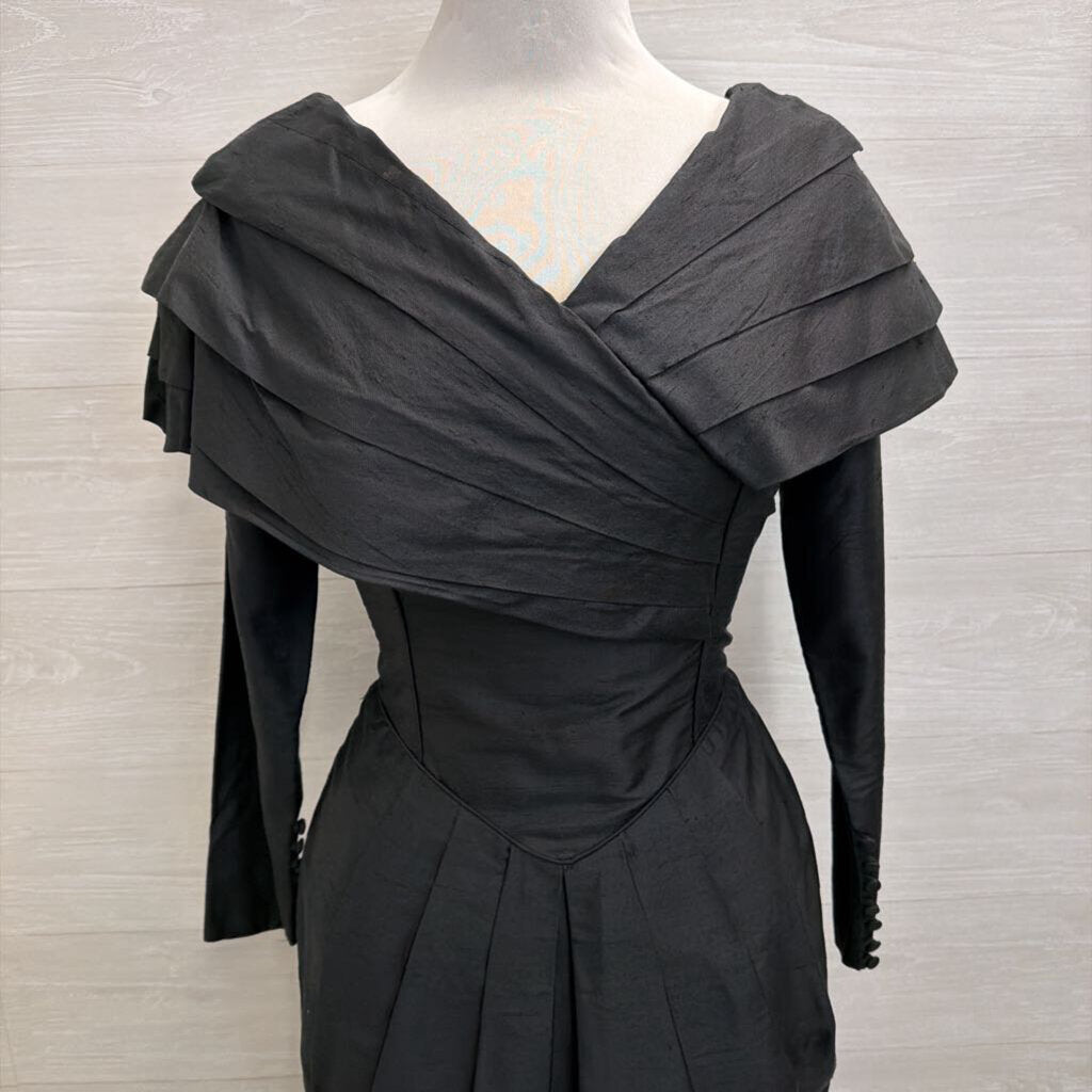 Vintage Laura Ashley Black Pleated Detail Long Sleeve Long Formal Dress Medium