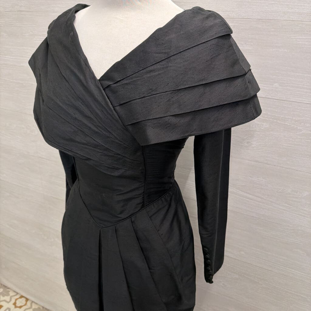 Vintage Laura Ashley Black Pleated Detail Long Sleeve Long Formal Dress Medium