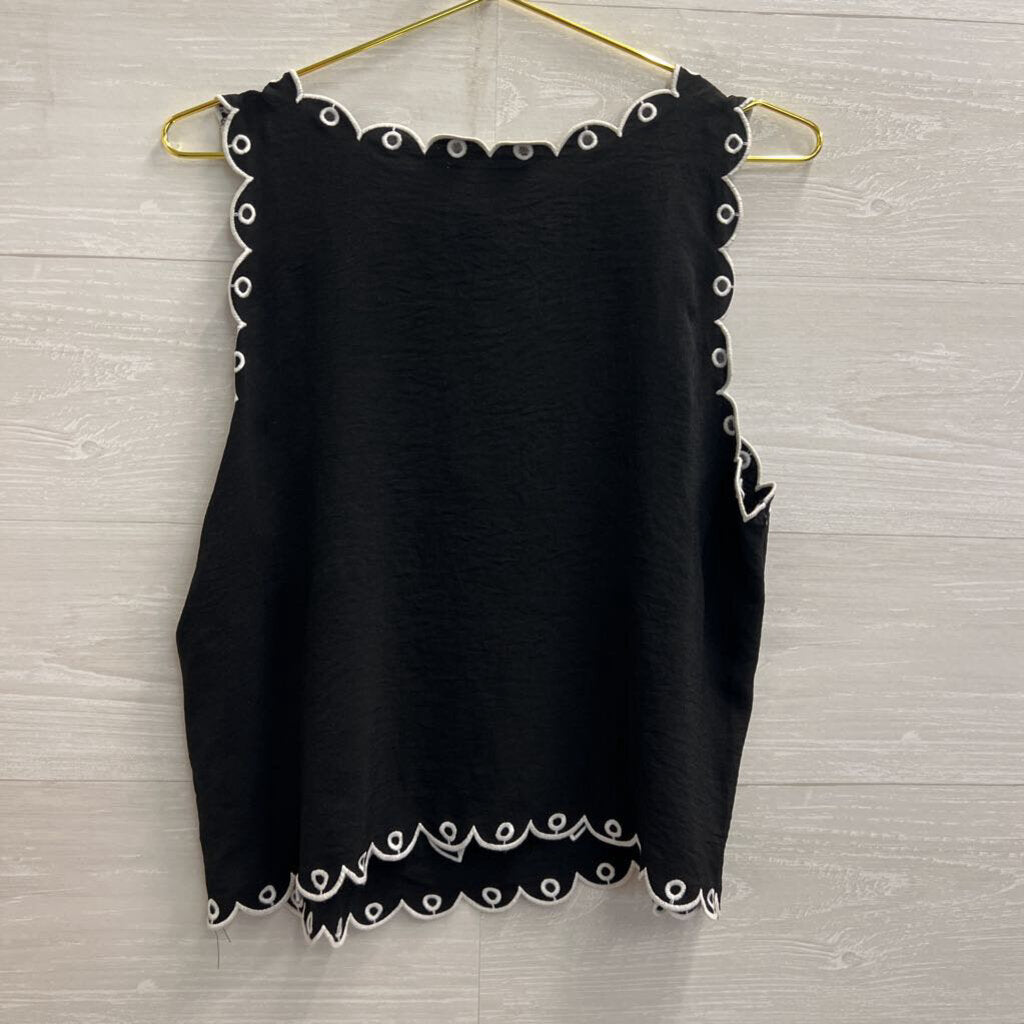 Adrianna Papell Black/ White Embroidered Tank Top Medium