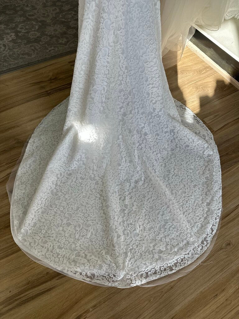 Moonlight Ivory Lace Bridal Gown 10