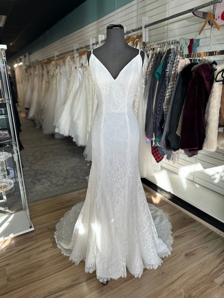 Christina Wu Ivory Lace Bridal Gown 8