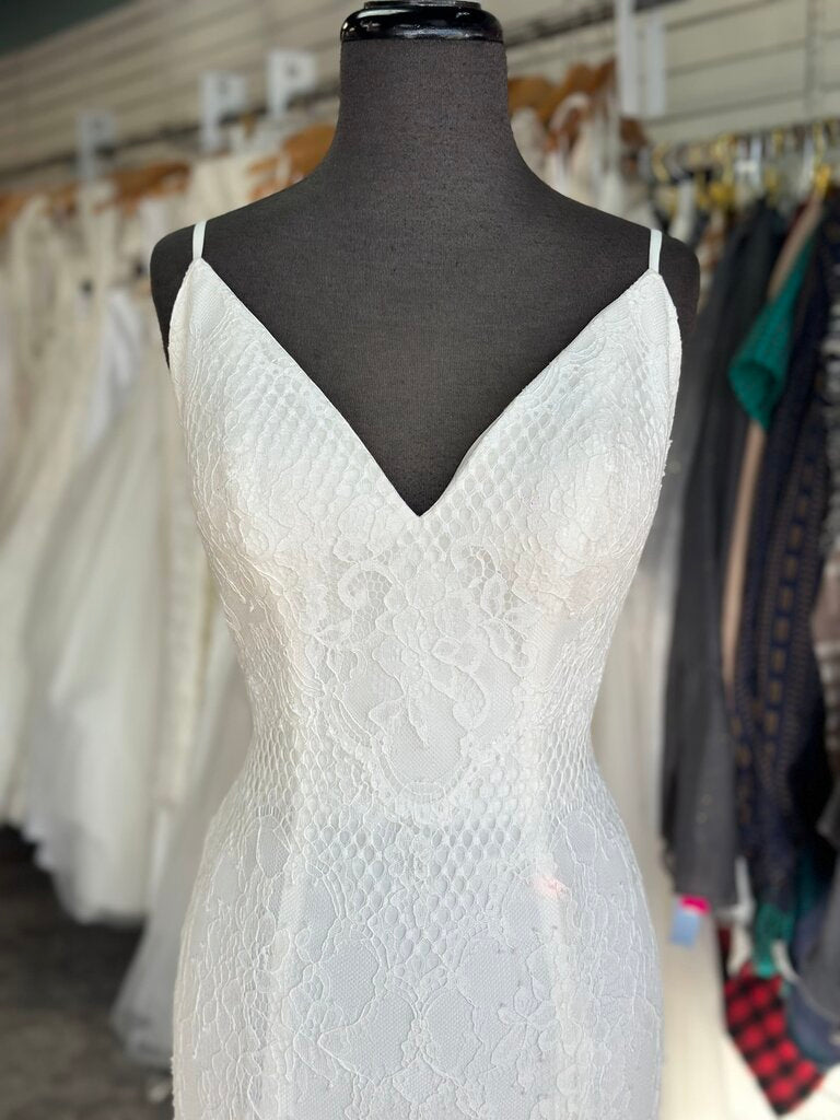 Christina Wu Ivory Lace Bridal Gown 8