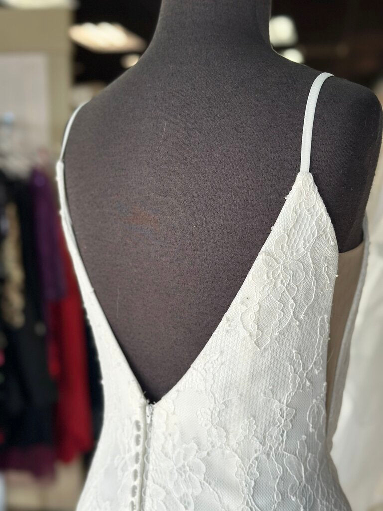 Christina Wu Ivory Lace Bridal Gown 8