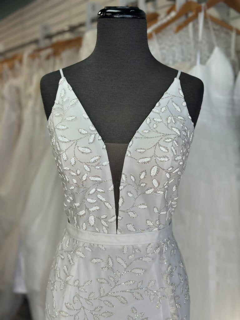 Bridal by Dave and Johnny Ivory Sparkle Design Bridal Gown 12