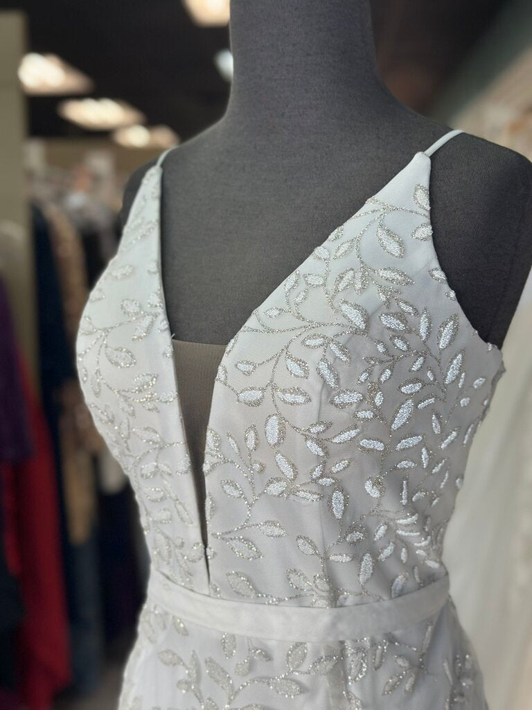 Bridal by Dave and Johnny Ivory Sparkle Design Bridal Gown 12