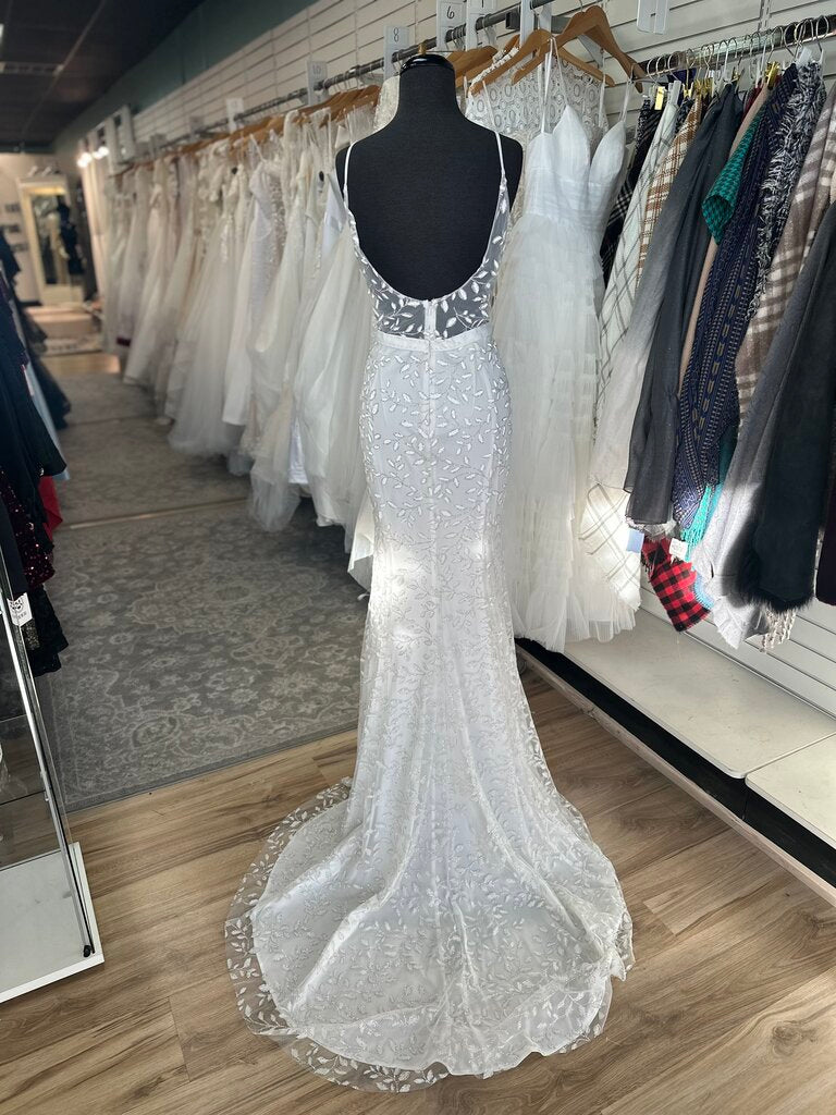 Bridal by Dave and Johnny Ivory Sparkle Design Bridal Gown 12