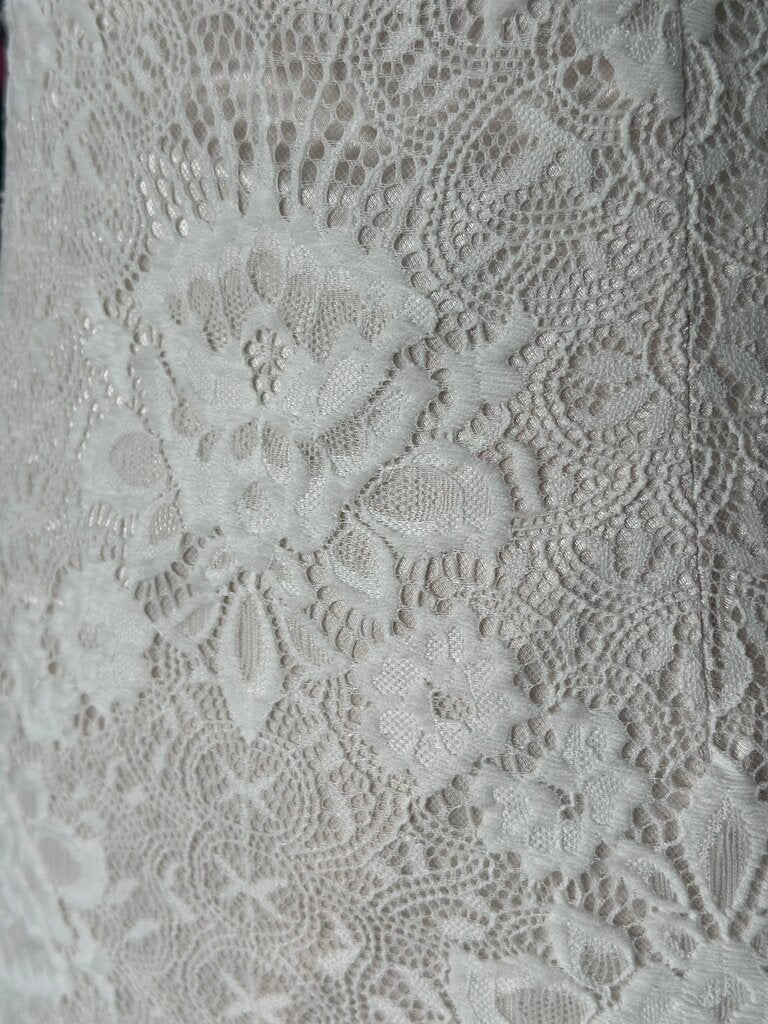 Moonlight Ivory/ Champagne Lace Bridal Gown 8