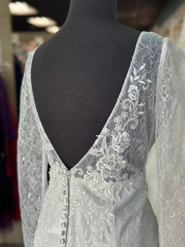 Val Stefani Ivory Embellished Lace Long Sleeve Bridal Gown 12