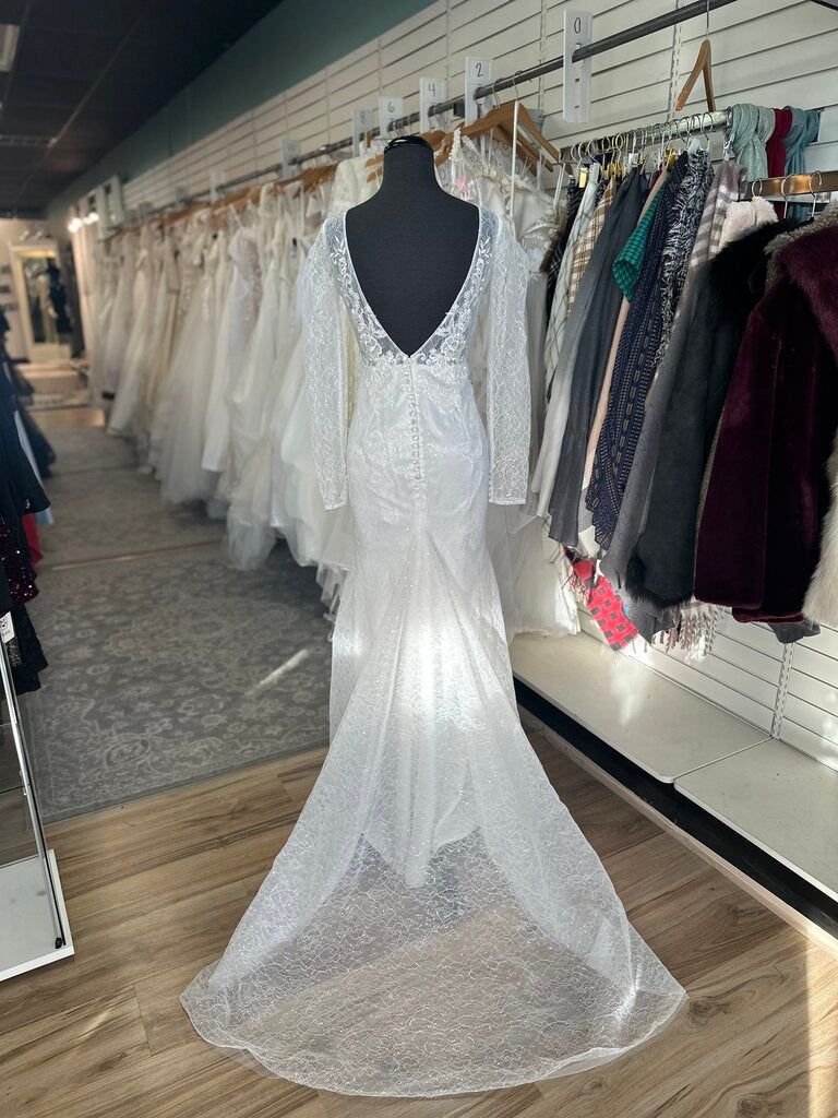 Val Stefani Ivory Embellished Lace Long Sleeve Bridal Gown 12