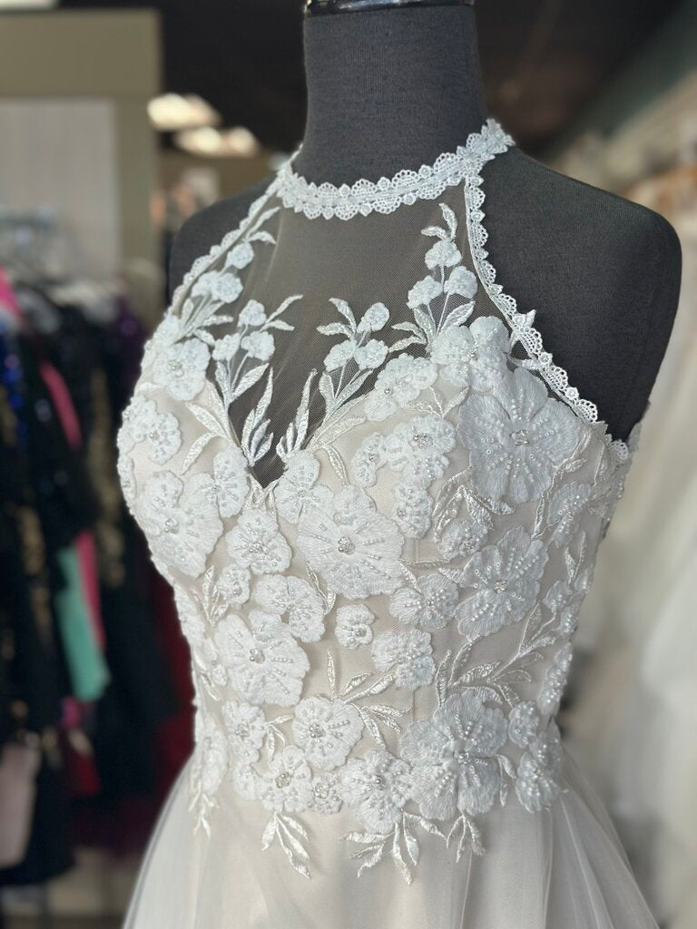 Jacquelin Ivory/ Champagne Lace High Neck A Line Bridal Gown 6