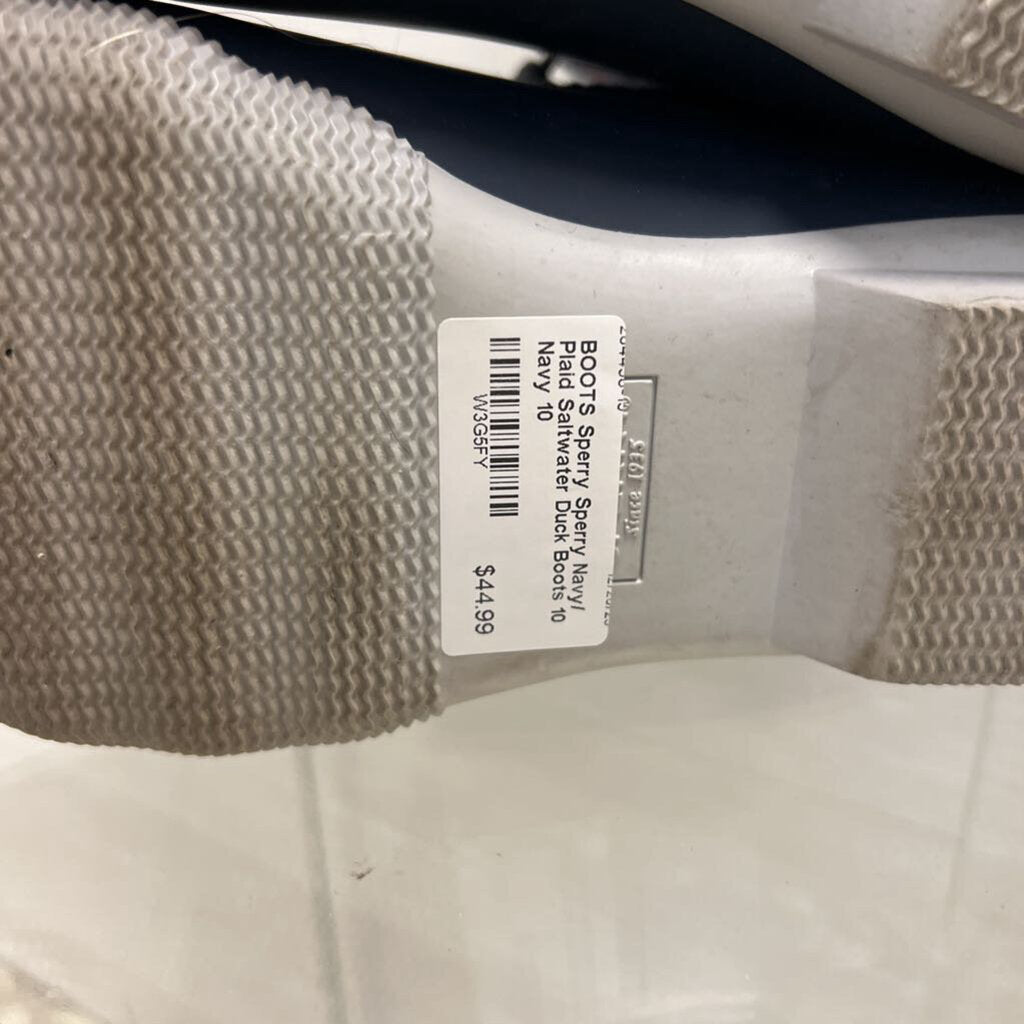 Sperry Navy/ Plaid Saltwater Duck Boots 10