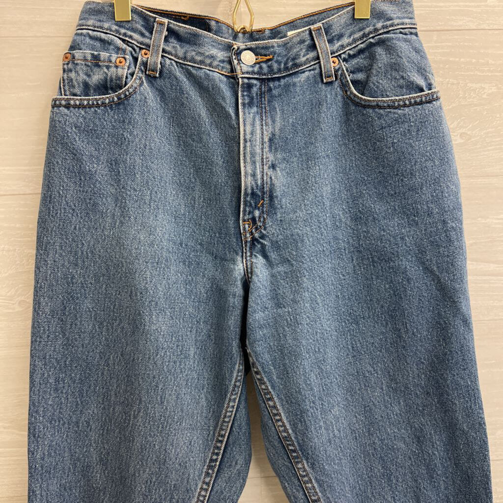 Levi's Medium Wash 550 Relaxed Fit 12P