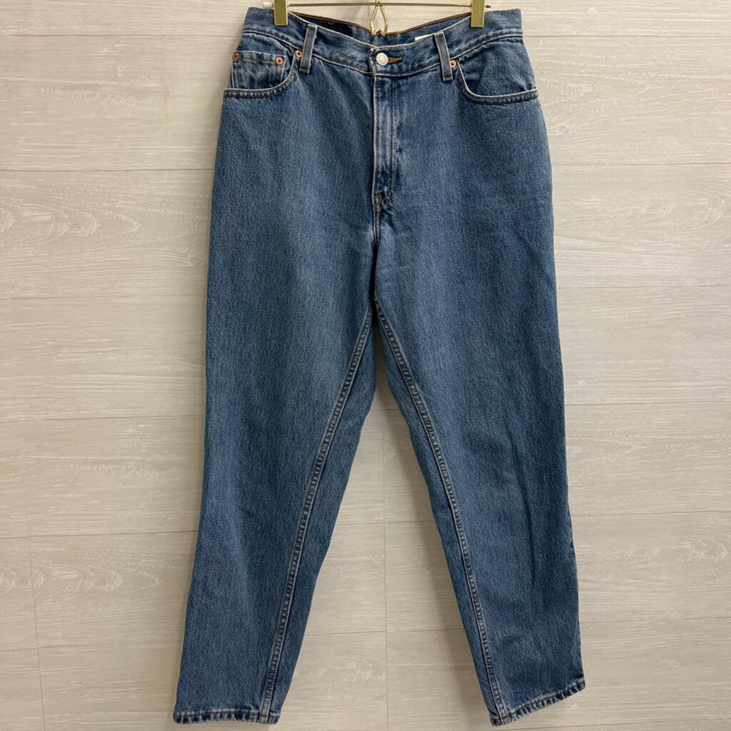 Levi's Medium Wash 550 Relaxed Fit 12P