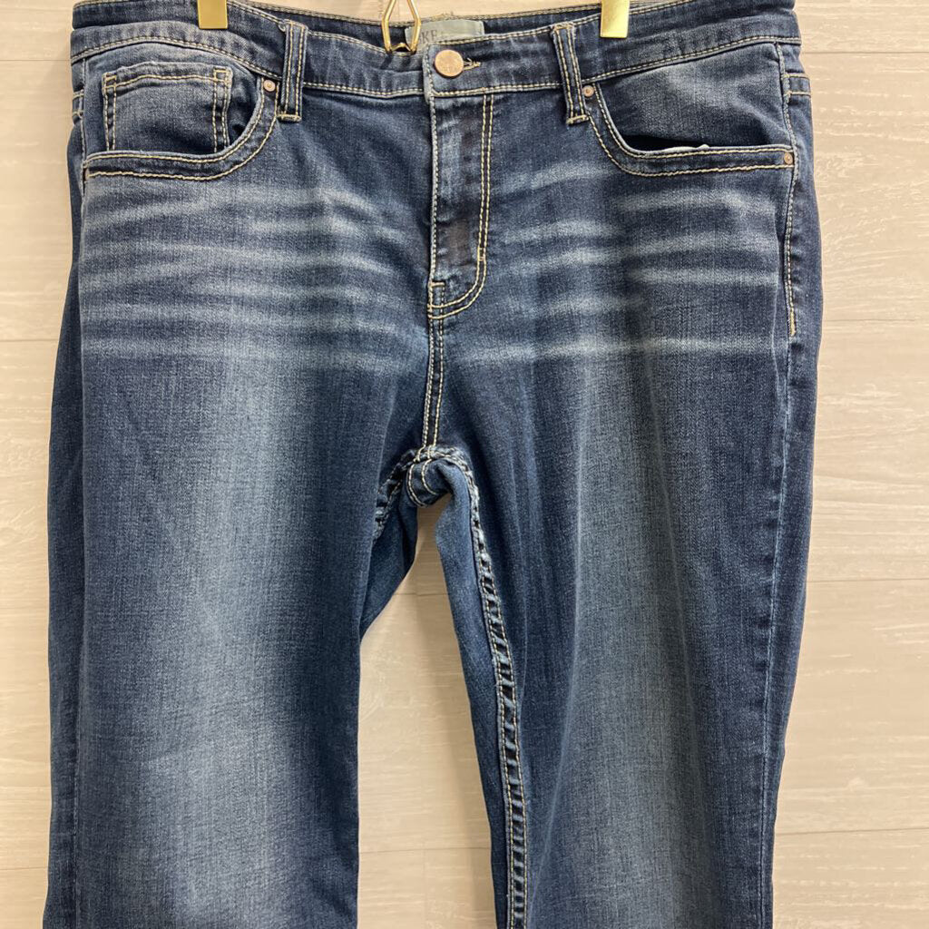 BKE Denim Dark Wash Gabby Bootcut Jeans 32R