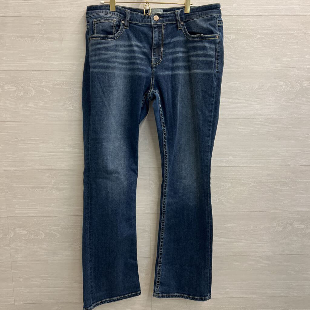 BKE Denim Dark Wash Gabby Bootcut Jeans 32R