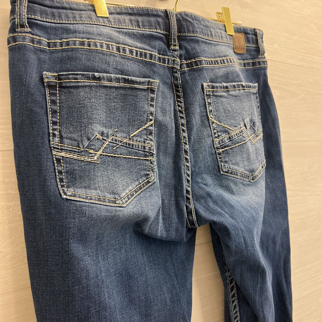 BKE Denim Dark Wash Gabby Bootcut Jeans 32R