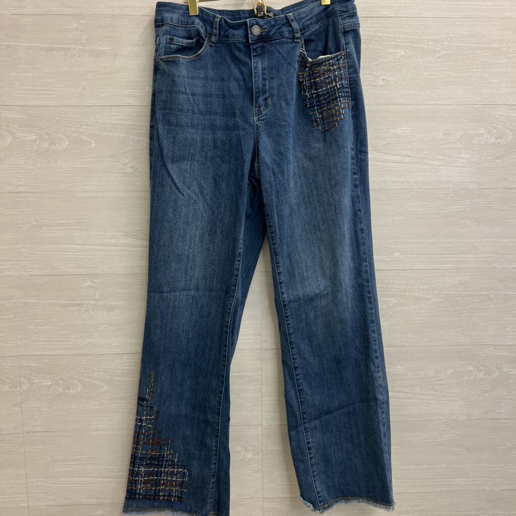 Charlie B Medium Wash Brown Pocket Design Straight Leg Jeans 12