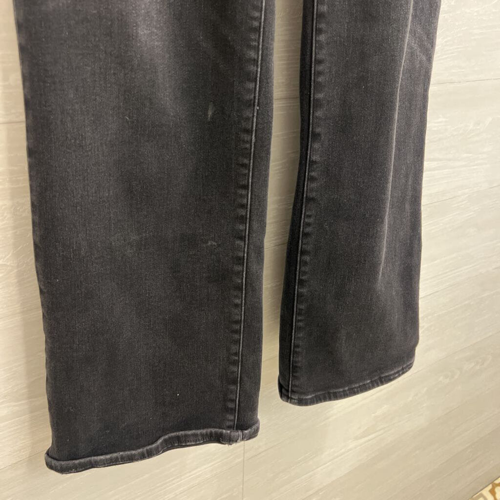 Judy Blue Black Demin Mom Jeans 31