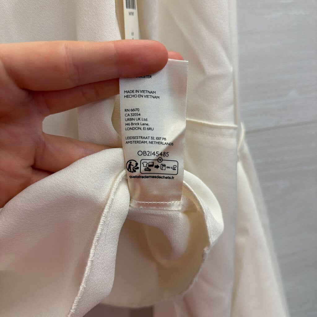 Anthropologie White Long Bell Sleeve Top Medium