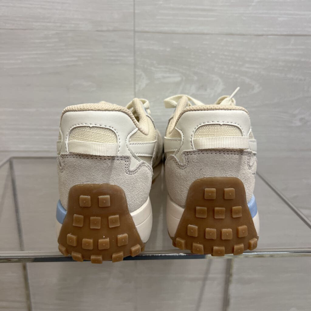 Reebok Cream/ Blue Glide Sneakers 8.5