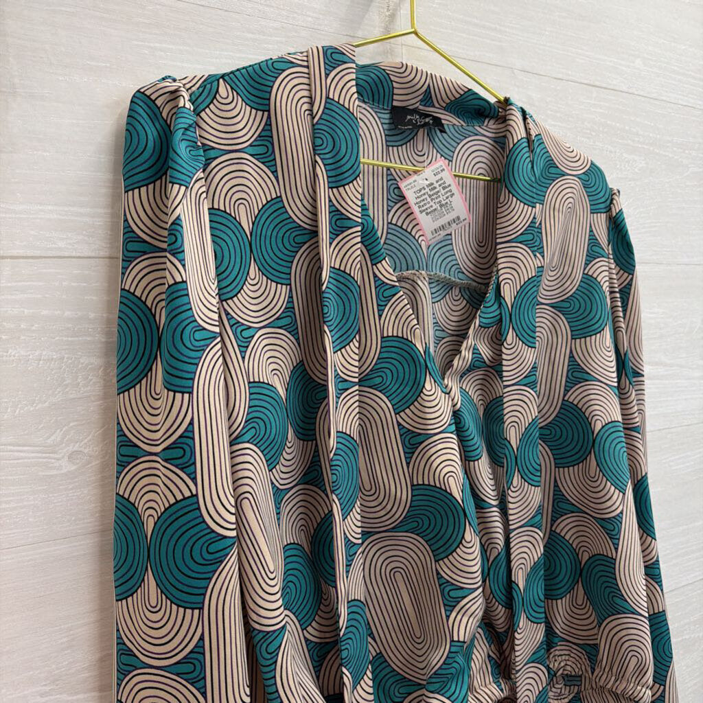 Milk and Honey Beige/ Blue Retro Print Long Sleeve Top Large