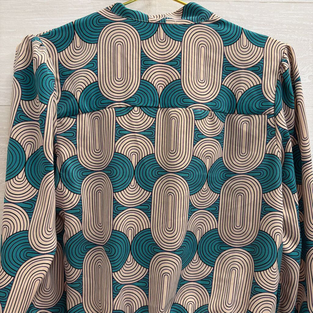 Milk and Honey Beige/ Blue Retro Print Long Sleeve Top Large