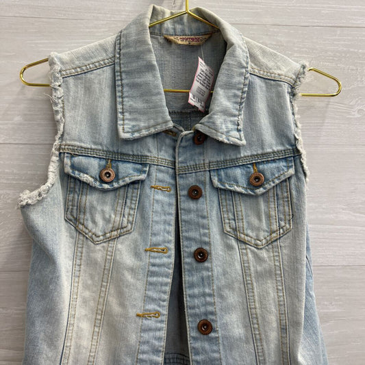 Highway Jeans Light Wash Frayed Edge Denim Vest Medium