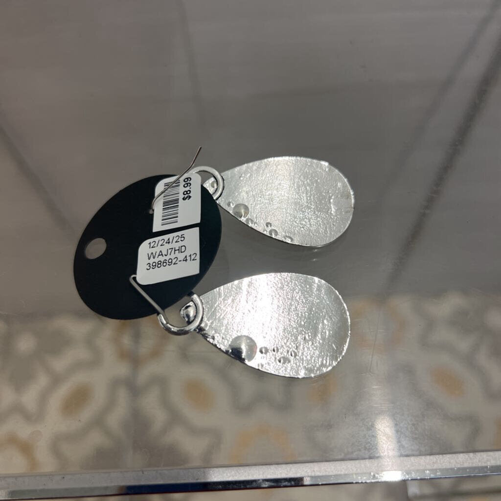 Silver/ Gold/ Pearl Flower Detail Drop Earrings