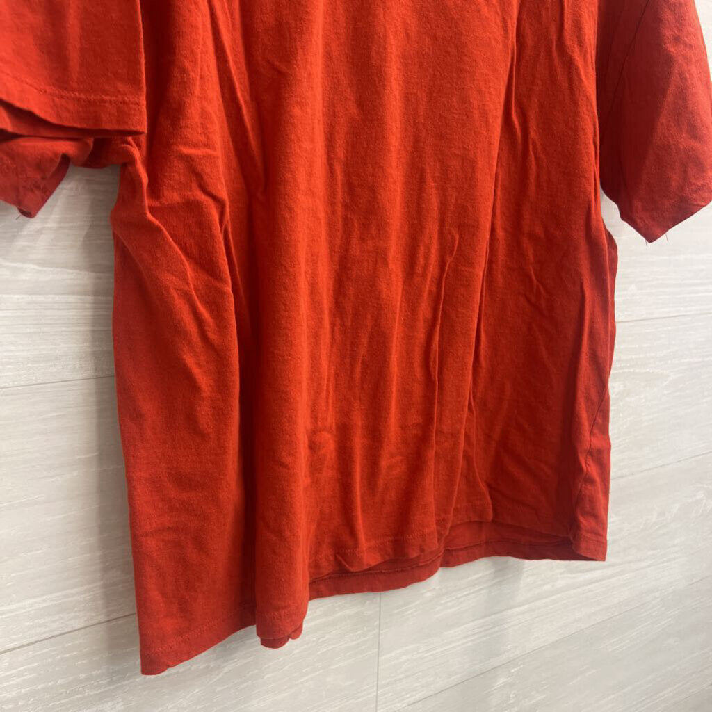 Queen Red Short Sleeve Graphic Tee Extra Large