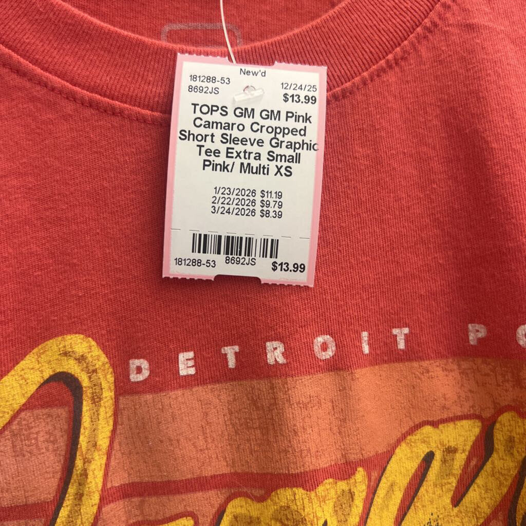 GM Pink Camaro Cropped Short Sleeve Graphic Tee Extra Small