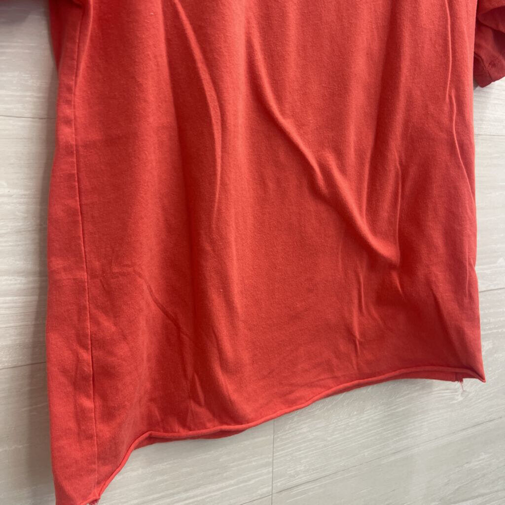 GM Pink Camaro Cropped Short Sleeve Graphic Tee Extra Small