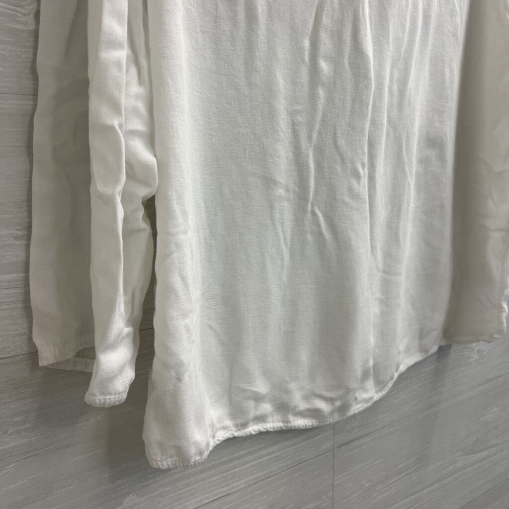 Italian Style White Cropped Long Sleeve Top Medium
