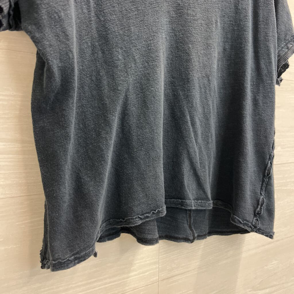 We The Free Navy V Neck Short Sleeve Top Extra Small