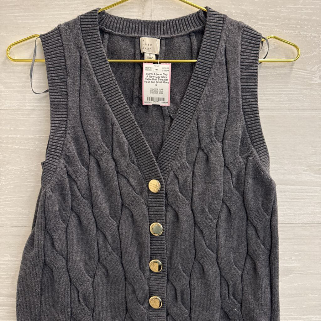 A New Day Grey Cable Knit Sweater Vest Top Small