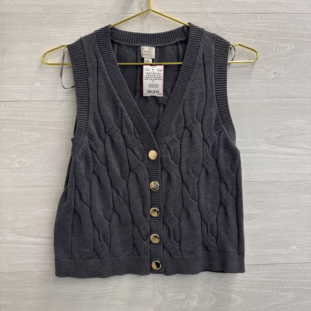 A New Day Grey Cable Knit Sweater Vest Top Small