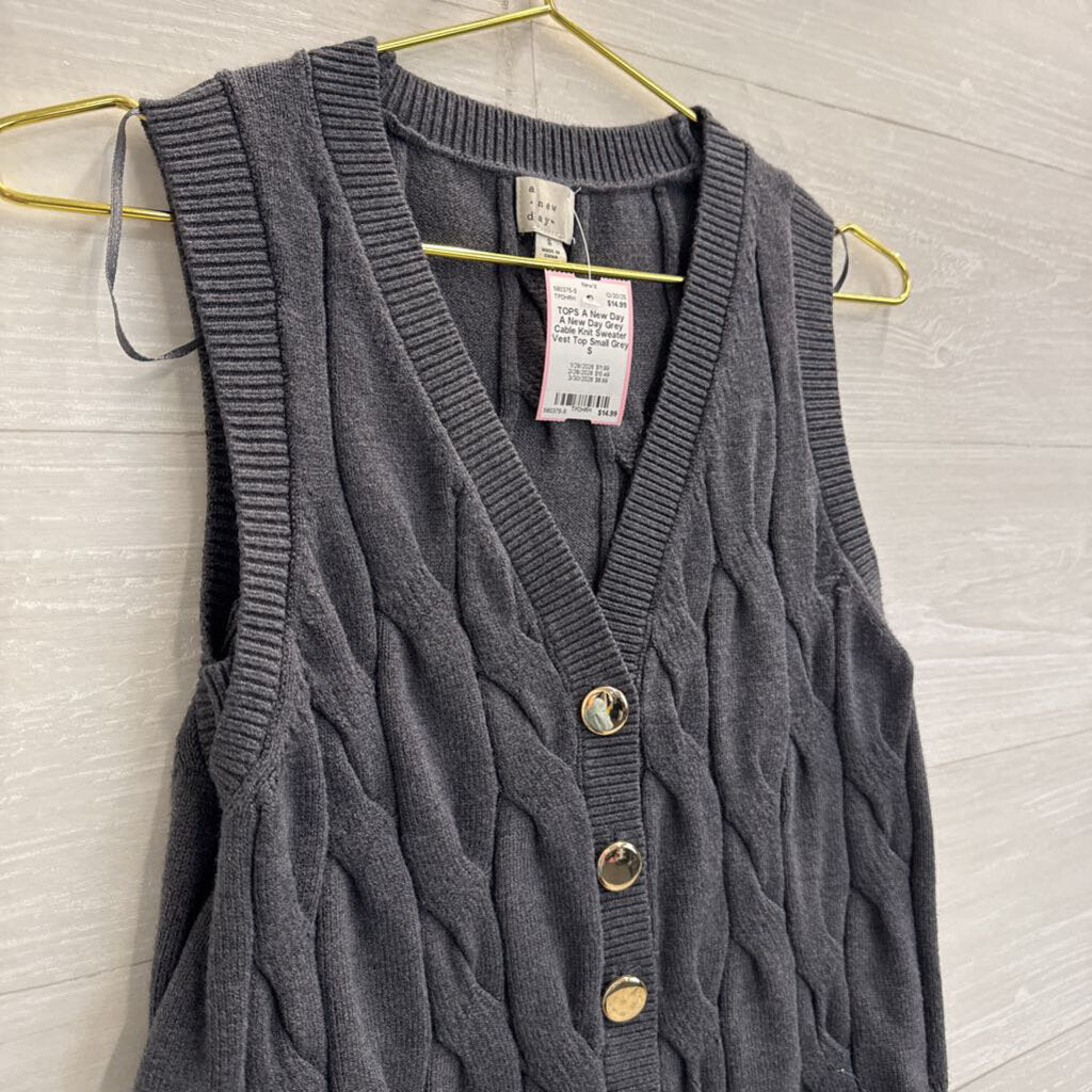 A New Day Grey Cable Knit Sweater Vest Top Small