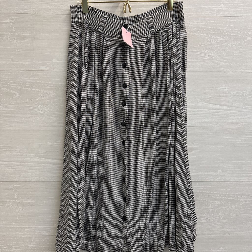 Vintage 1045 Park Black/ White Houndstooth Print Button Front Midi Skirt Small