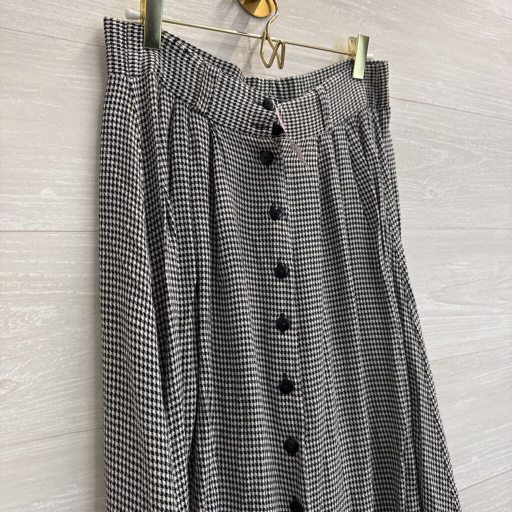 Vintage 1045 Park Black/ White Houndstooth Print Button Front Midi Skirt Small
