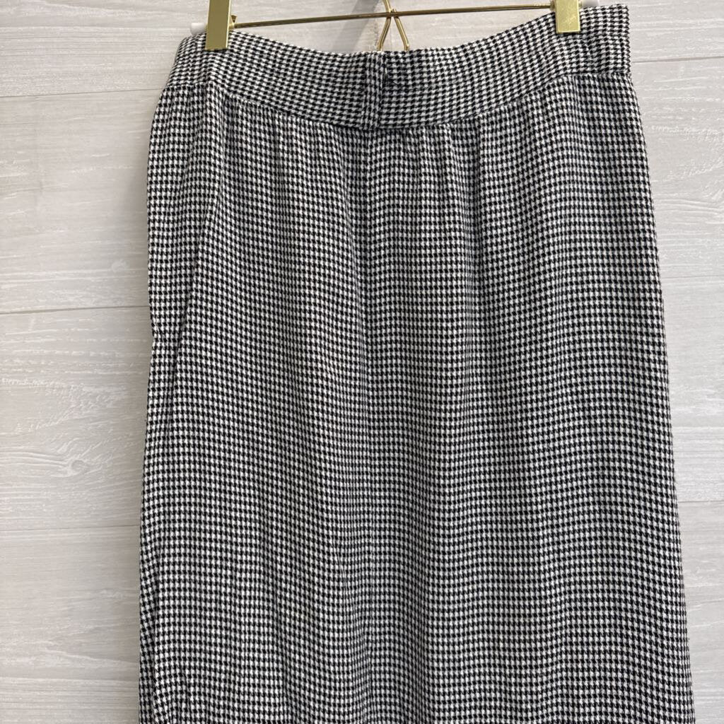 Vintage 1045 Park Black/ White Houndstooth Print Button Front Midi Skirt Small