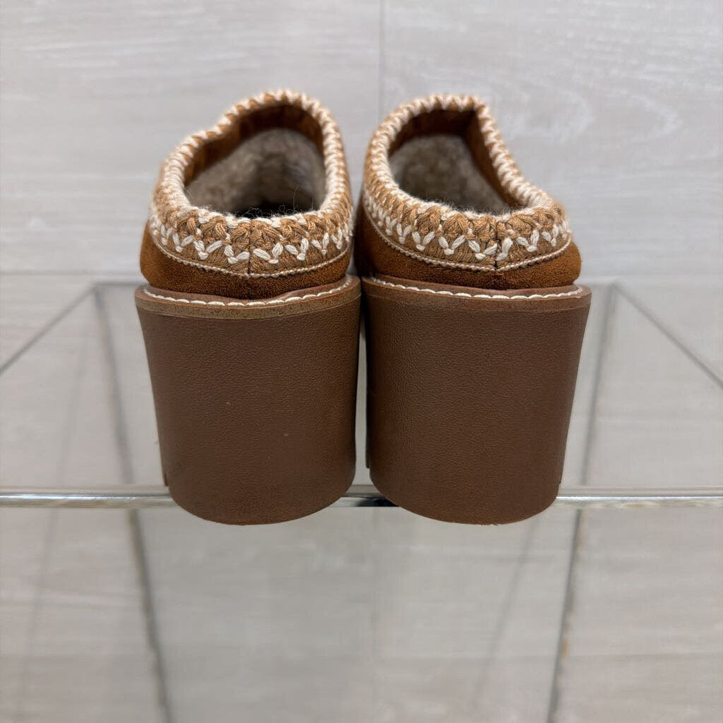 Steve Madden Brown Suede Brixtin Clogs 8.5