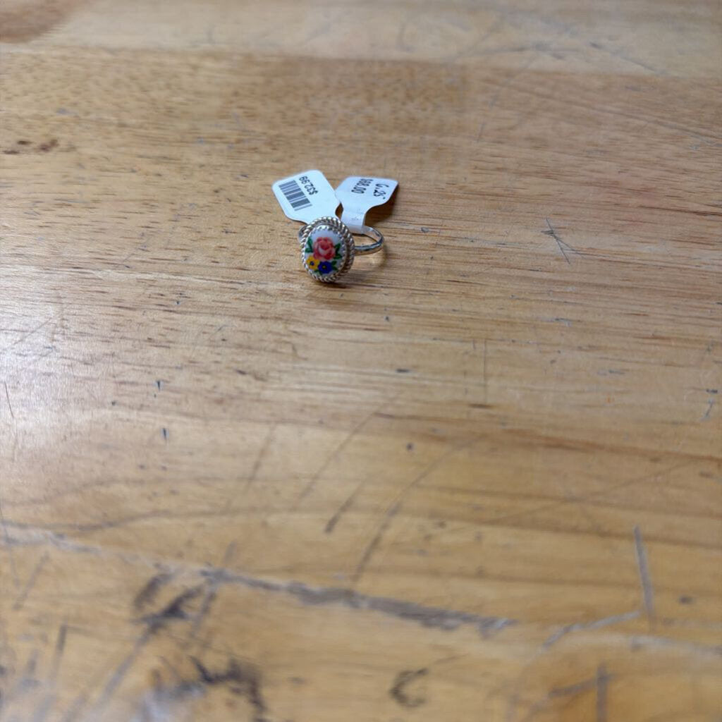 Sterling Silver Oval Flower Print Ring N/A